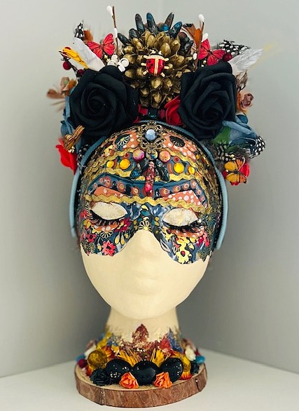 "Mane & Mantel Junia" Sculptured headdress art by Emma Mullender